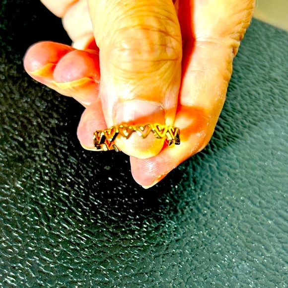 Hearts in rose gold backing. New ring size 8 - Picture 5 of 5